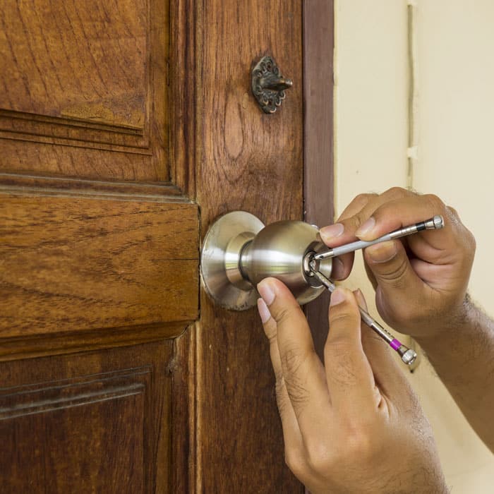 Staying Calm When You Need House Lockout Services